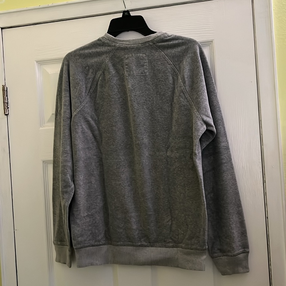 MEN’s Hollister Sweater Velvet Fleece Like material size SMALL - Picture 4 of 4